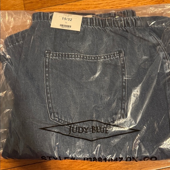 Judy Blue Blue Wide Leg Jeans - Picture 5 of 5